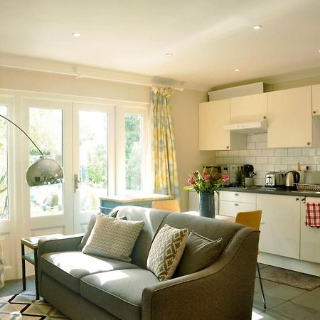 Villa Immaculate Quiet Coach House In Garden Birmingam Exterior foto