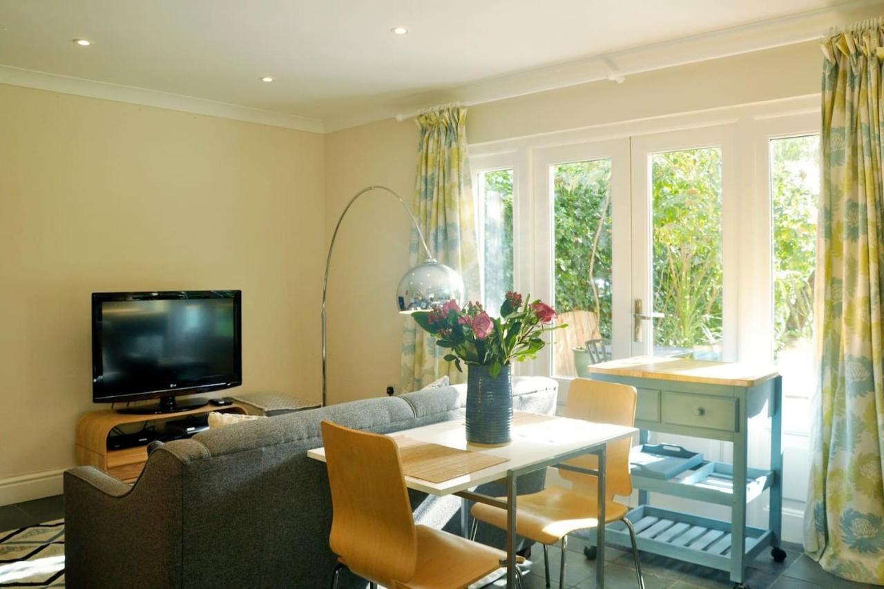 Villa Immaculate Quiet Coach House In Garden Birmingam Exterior foto