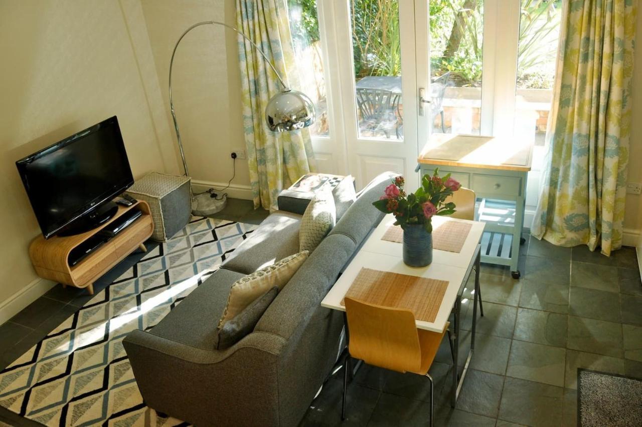 Villa Immaculate Quiet Coach House In Garden Birmingam Exterior foto